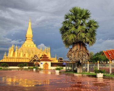 Буддийский храм в Лаосе