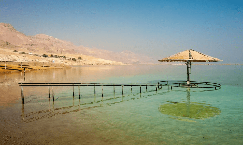 Отдых на берегу Мертвого моря в Израиле