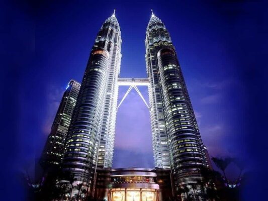 Достопримечательности Малайзии: башни Петронас