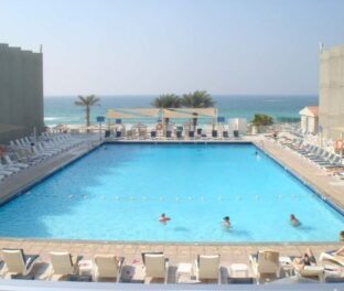 Вид из номера 238 Beach Hotel Sharjah